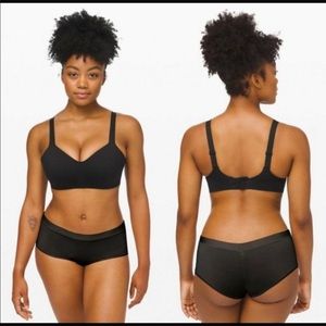 Lululemon Hold True bra. 32C